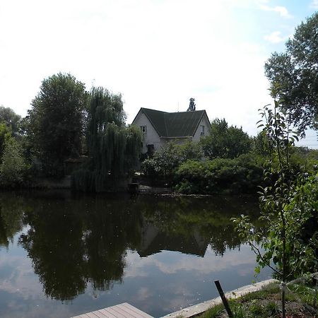 Guest House Dacha 키예프 외부 사진